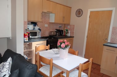 Oakville street, Monkgate, York - Image 2